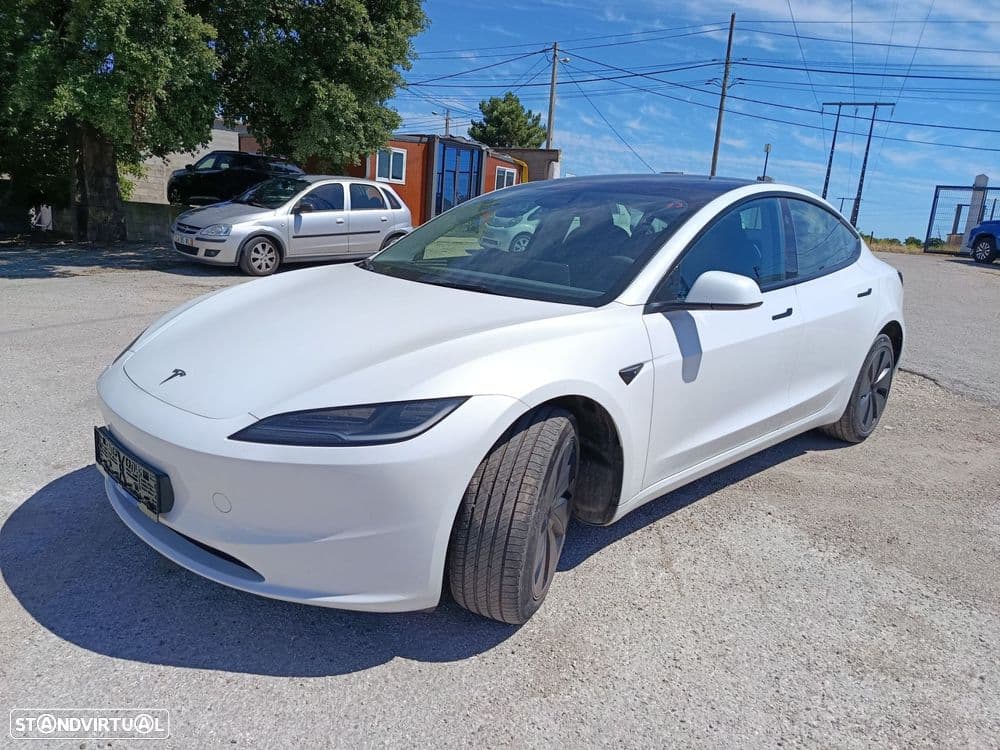 Tesla Model 3 Tração Traseira