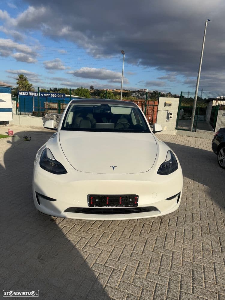 Tesla Model Y Long Range Dual Motor AWD