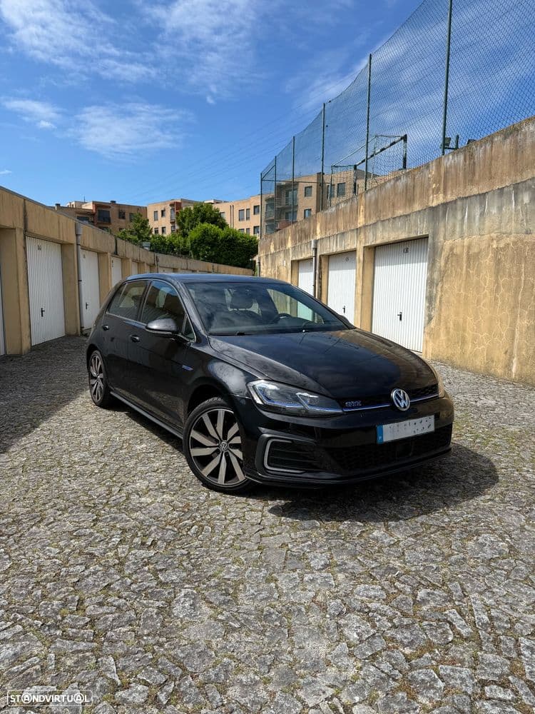 VW Golf 1.4 GTE Plug-in