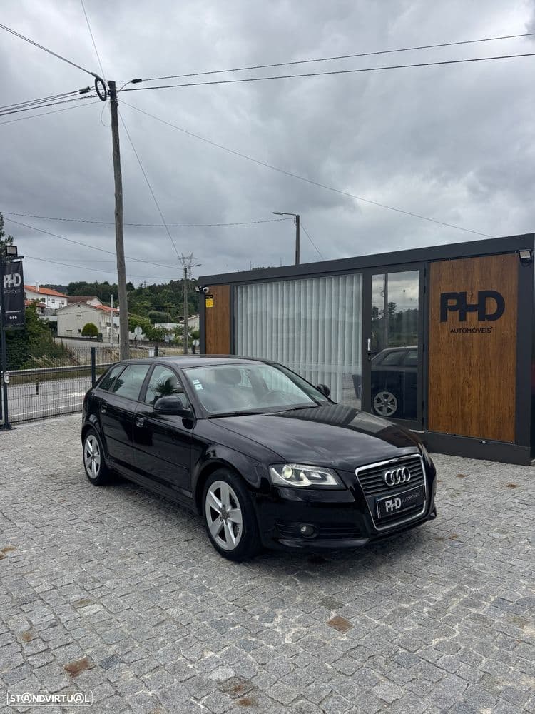 Audi A3 Sportback 170cv).