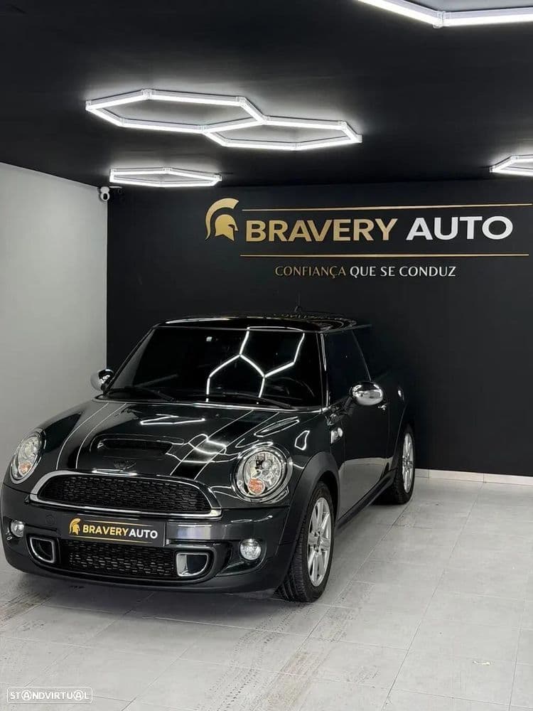MINI 3 Portas Versão Cooper S
