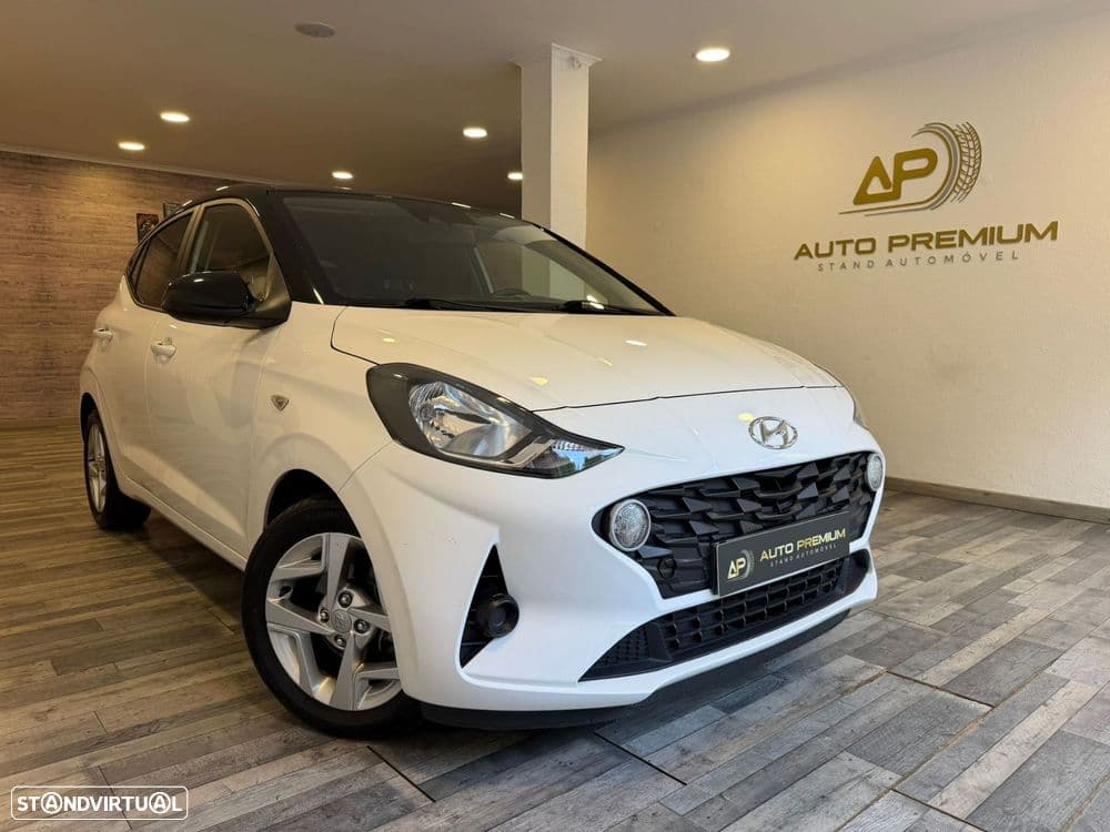 Hyundai i10 muito bem equipada!