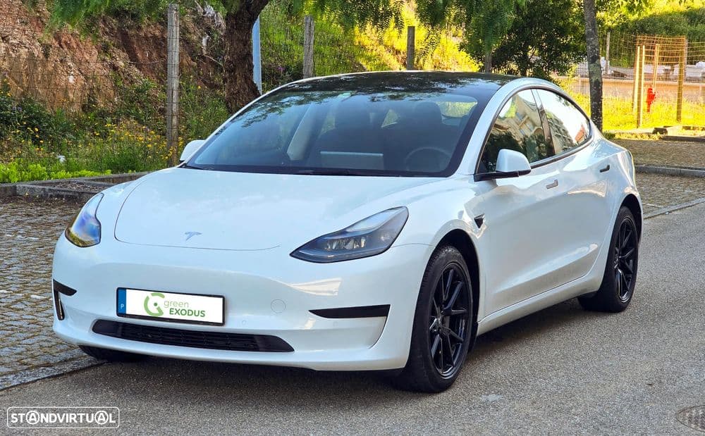 Tesla Model 3 Tração Traseira