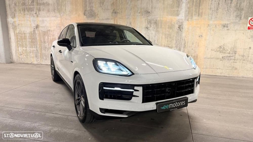 Porsche Cayenne Coupé E-Hybrid Black Edition