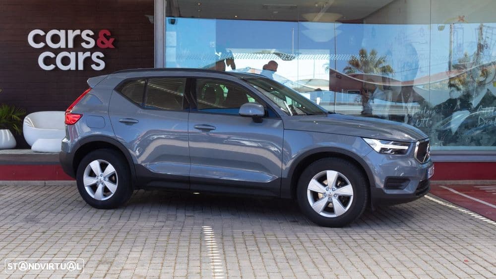 Volvo XC 40 1.5 T2 Momentum Core