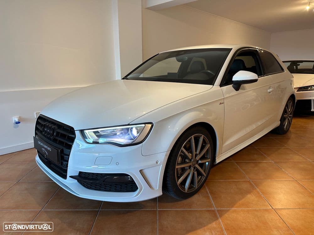 Audi A3 Versão 3x S-Line
