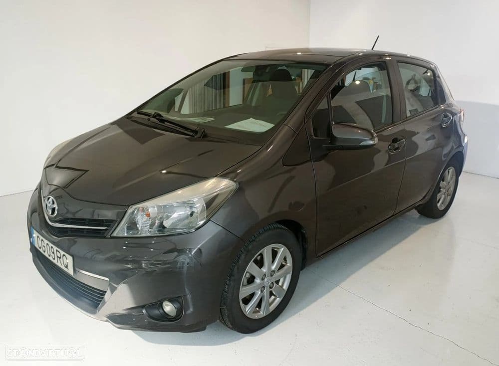 Toyota Yaris 1.4 D-4D High Pack+NAVI