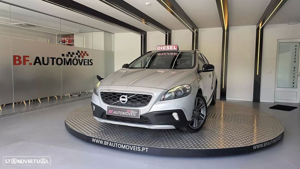 Volvo V40 Cross Country 1.6 D2 Summum