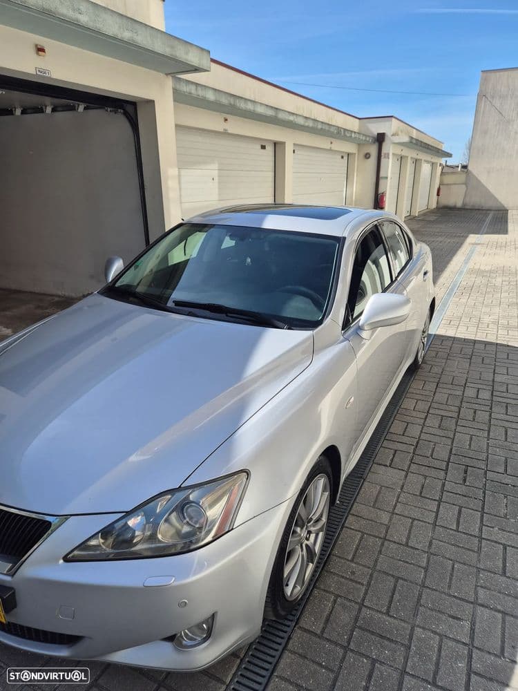 Lexus IS 2.5 VVTi Luxury 24 Aut.