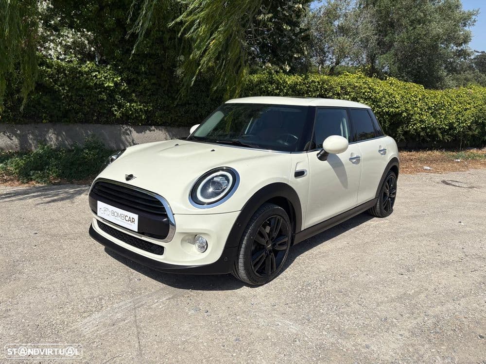 MINI 5 Portas Cooper D Aut.