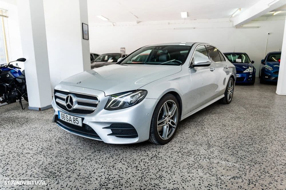 Mercedes-Benz Classe E Versão AMG Line (194cv, caixa automática de 9 velocidades, tração traseira)