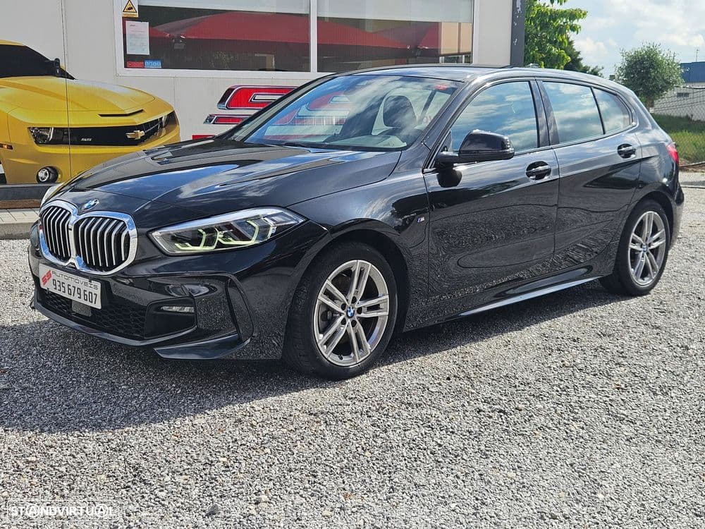 BMW Série 1 Versão M Sport com equipamento completo