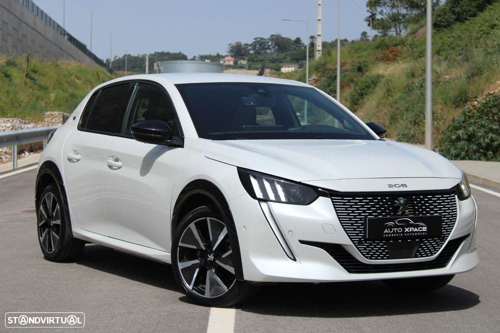 Peugeot e-208 50 kWh GT Pack