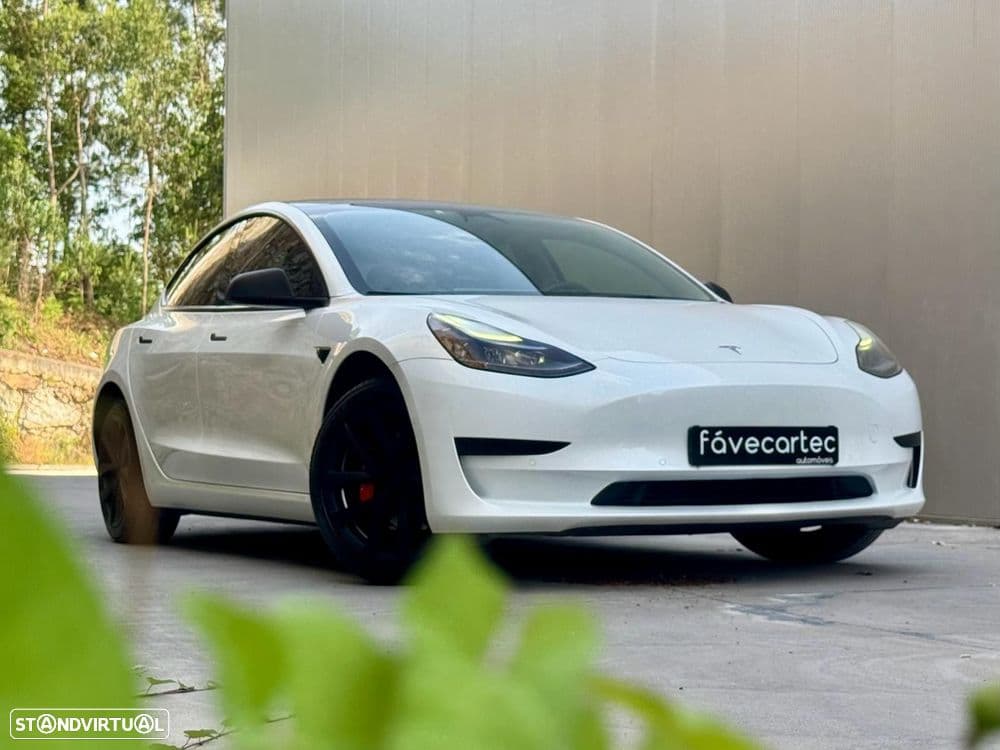 Tesla Model 3 Tração Traseira