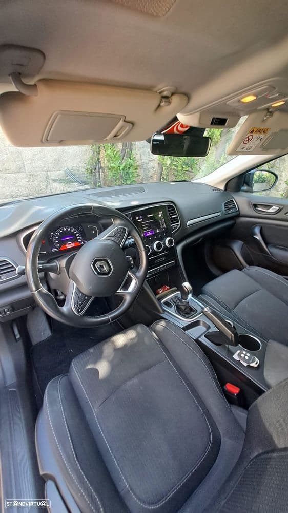 Renault Mégane Sport Tourer BLUE dCi 115 EDC BOSE EDITION