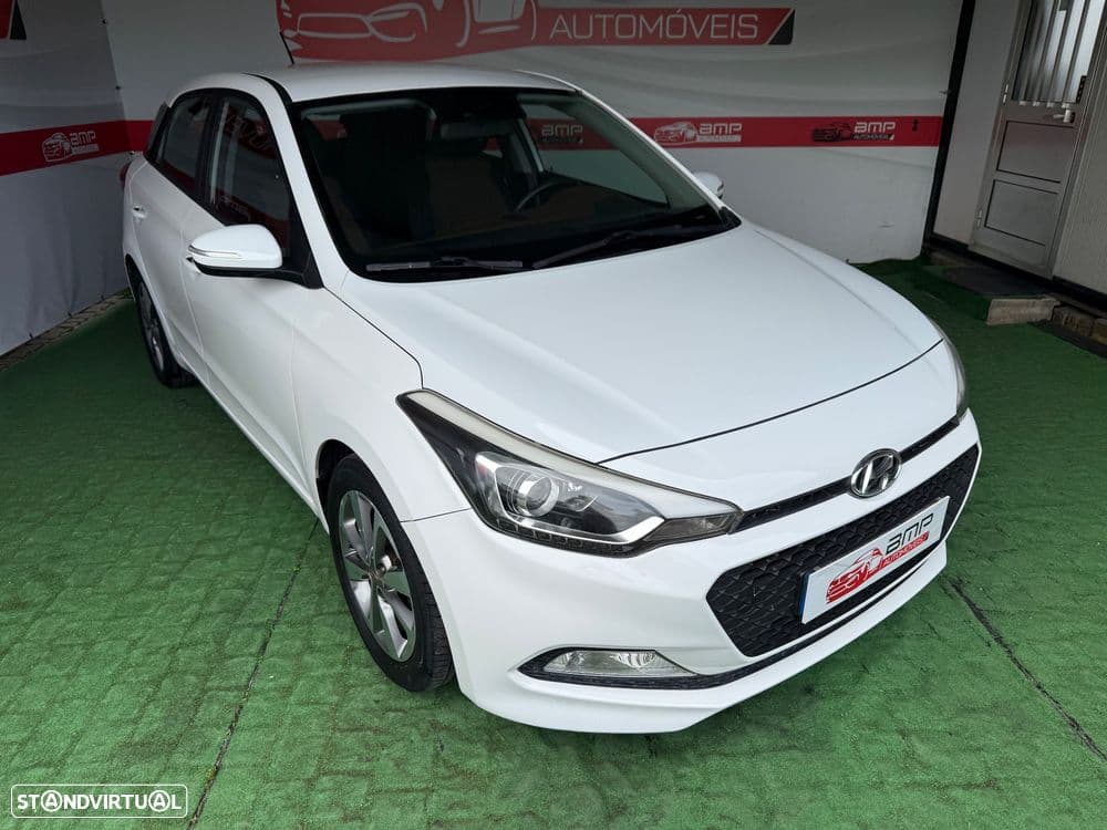 Hyundai i20 1.2 Blue LED