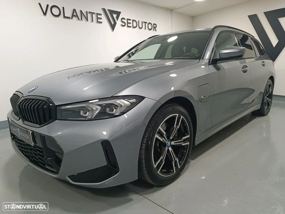 BMW Série 3 e Pack Desportivo M Auto