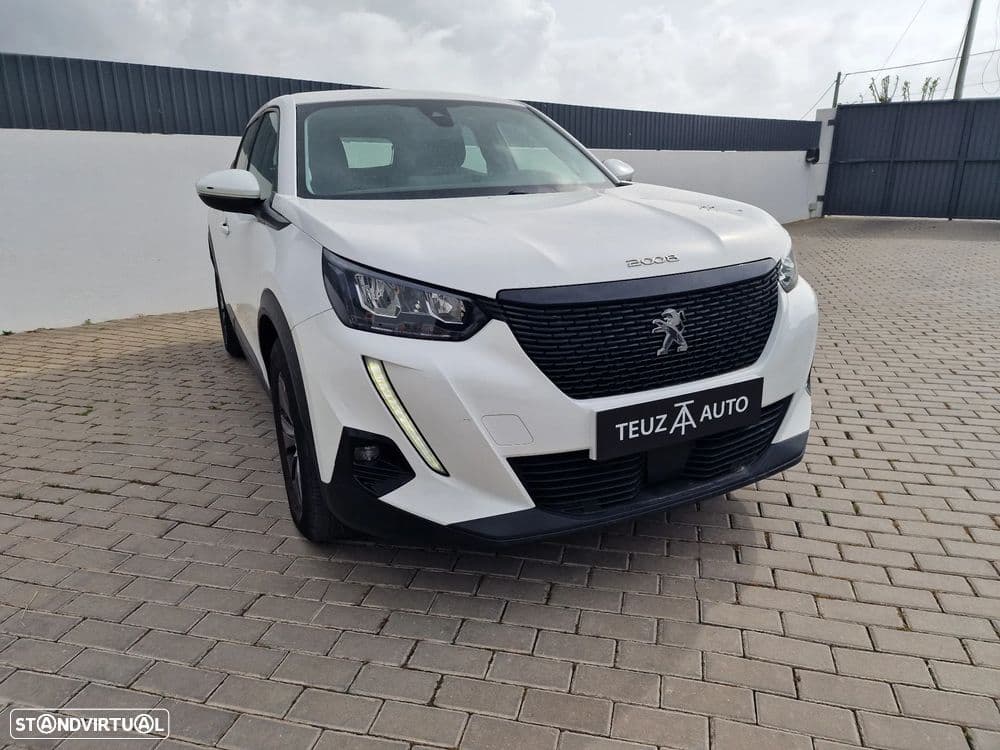 Peugeot 2008 Active;