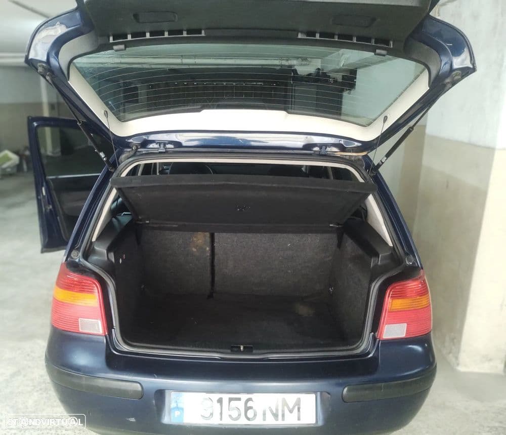 VW Golf 1.4i Confortline JE+AC