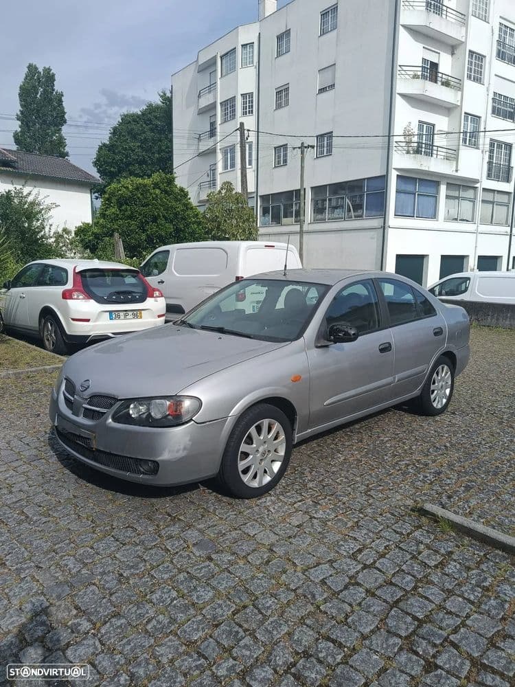 Nissan Almera 1.5 Visia AC ABS