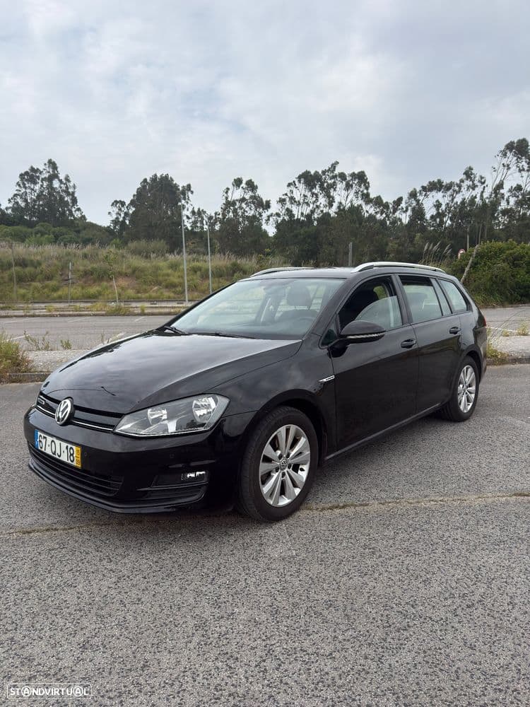Marca no canto do para-choques traseiro direito Golf Variant