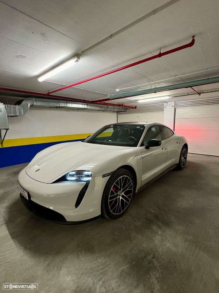 Porsche Taycan 4S