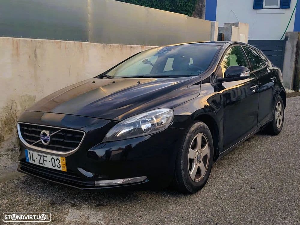 Volvo V40 D2