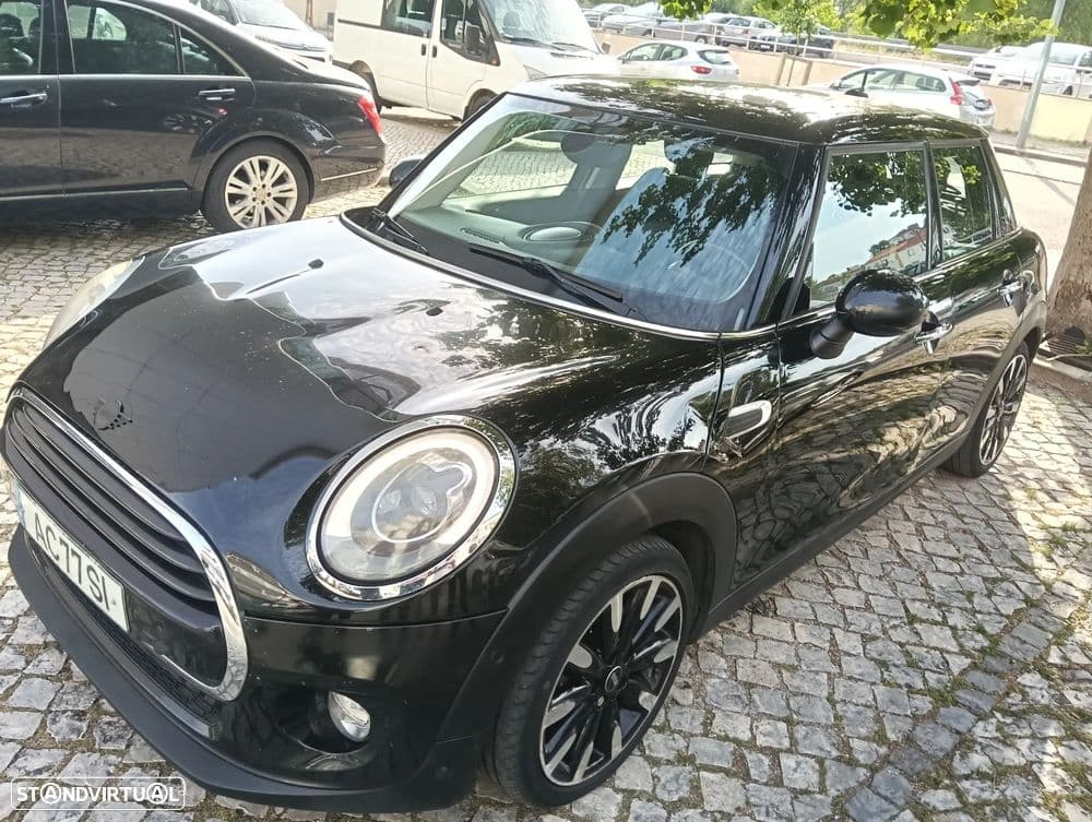 MINI 5 Portas Cooper D Seven