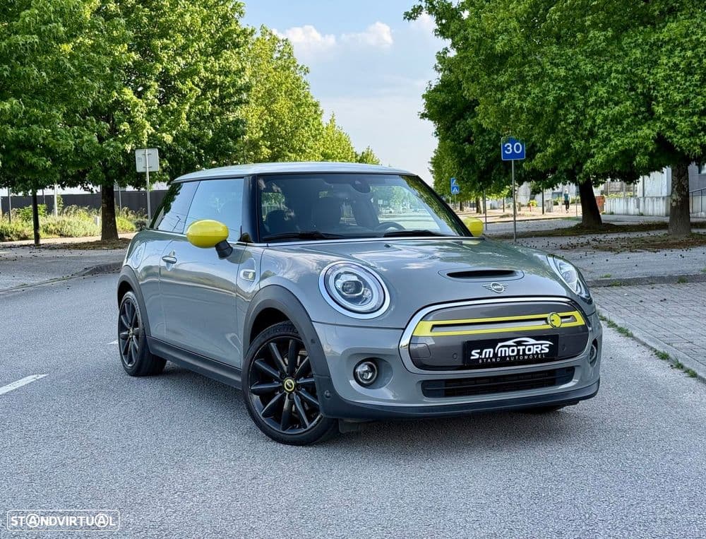 MINI 3 Portas Cooper SE Premium Essential