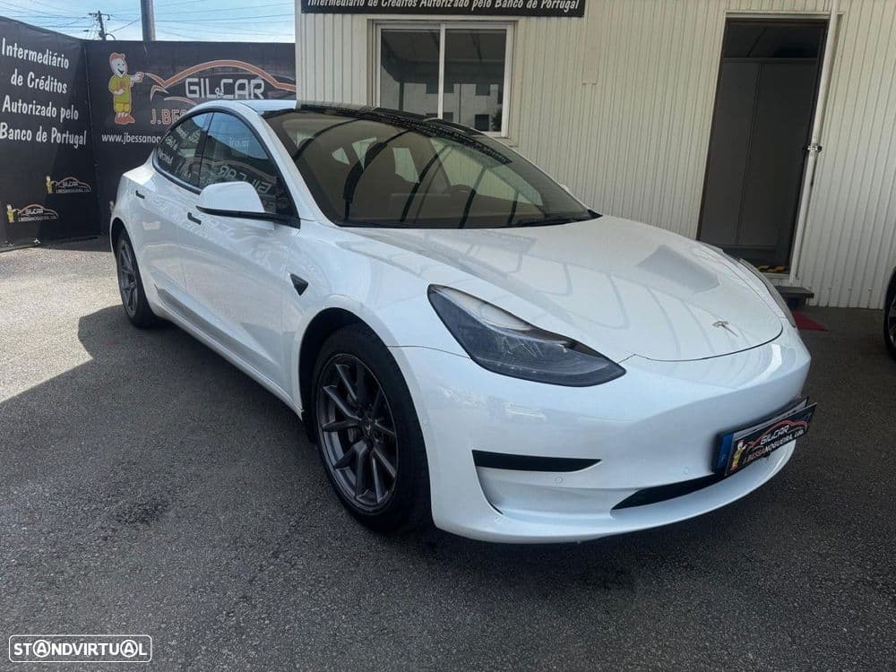 Tesla Model 3 Standard Range Plus RWD