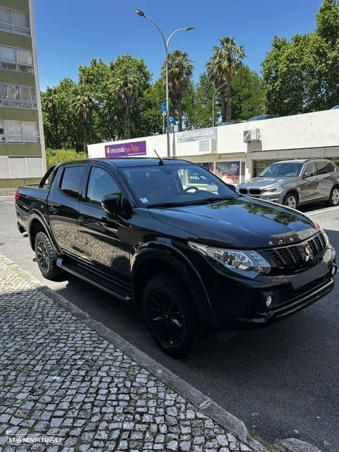 Mitsubishi L200 2.4 DI-D CD Intense Sport Strakar 4WD