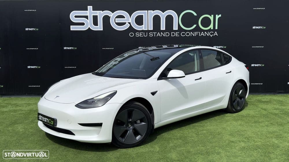 Tesla Model 3 Standard Range Plus RWD