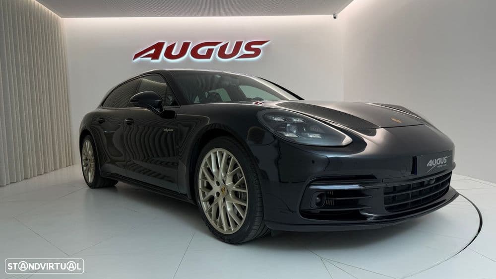 Porsche Panamera Sport Turismo 4 E-Hybrid 10 Years Edition