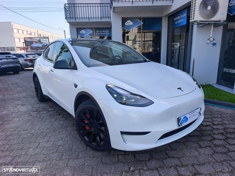 Tesla Model Y Long Range Dual Motor AWD