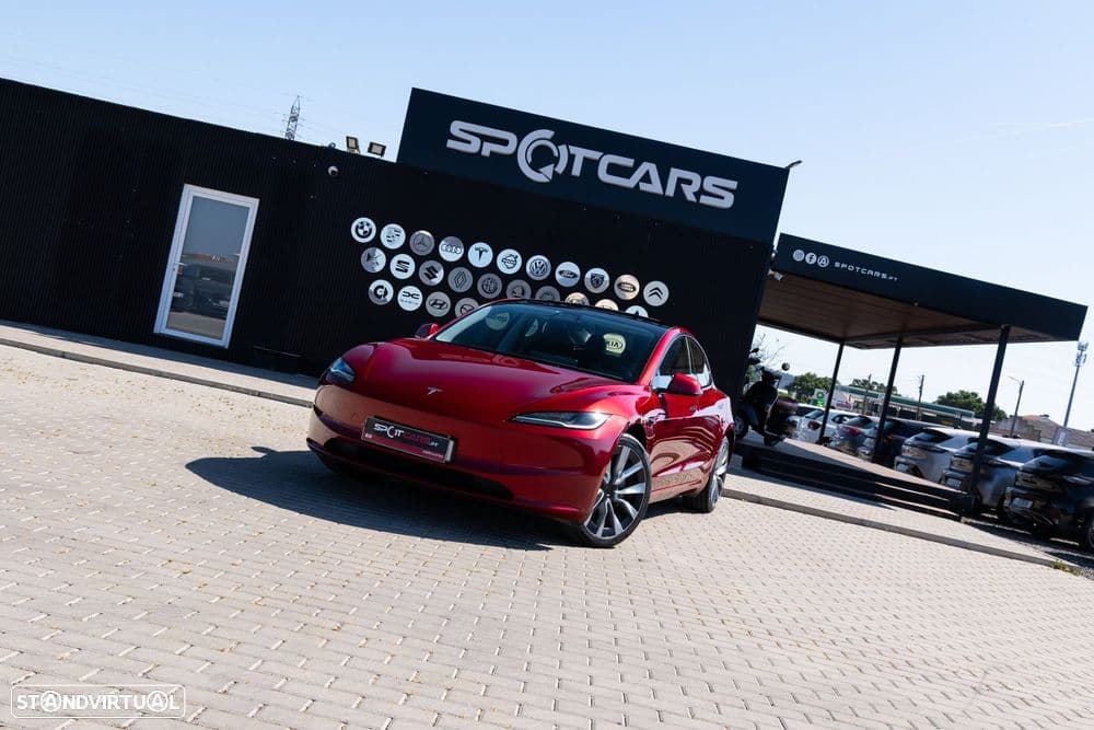 Tesla Model 3 Tração Traseira