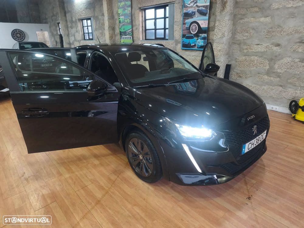 Peugeot e-208 E-Style