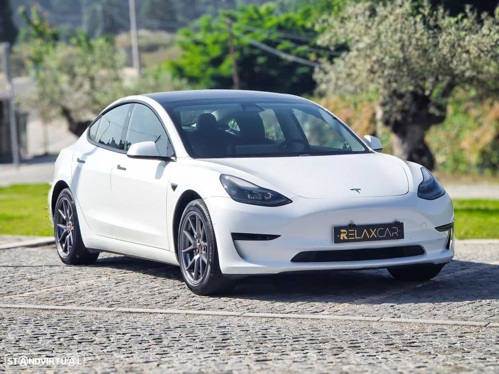 Tesla Model 3 Standard Range Plus RWD