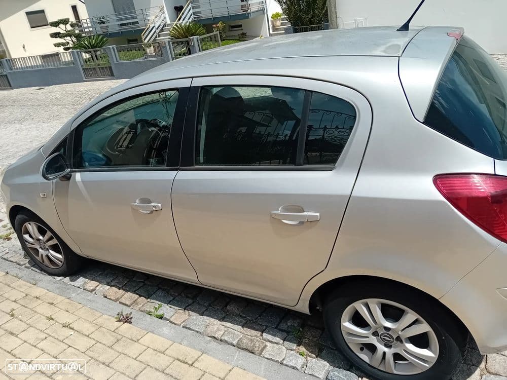 Opel Corsa 1.2 Go!