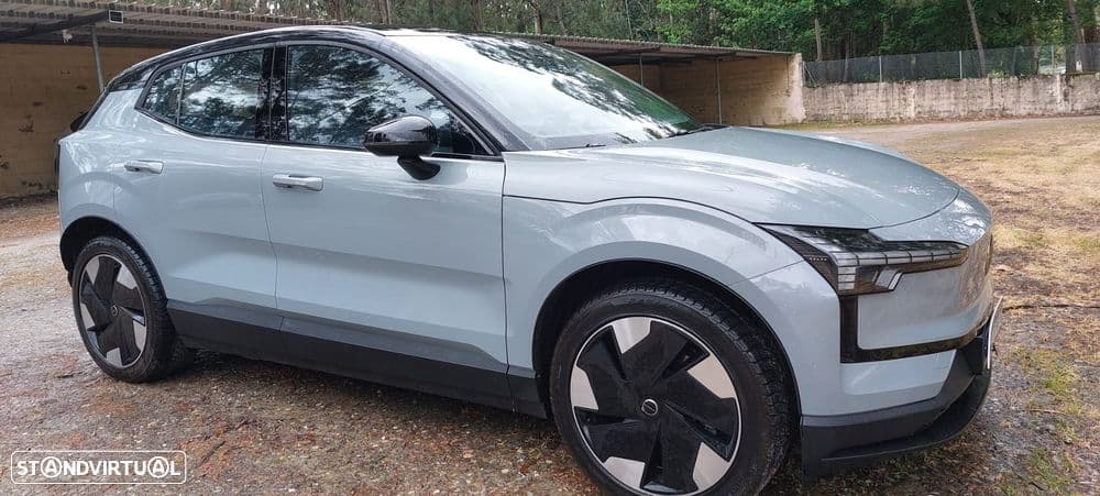 Volvo EX30 Single Motor Extended Range RWD Core