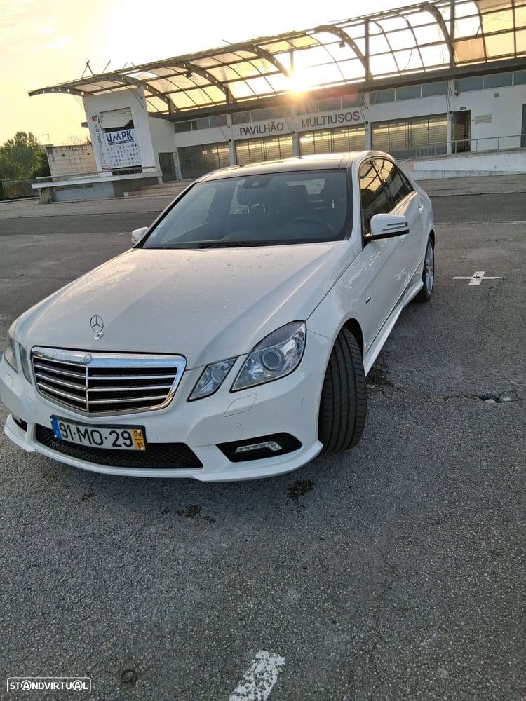 Mercedes-Benz Classe E CDI DPF BlueEFFICIENCY 7G-TRONIC Avantgarde