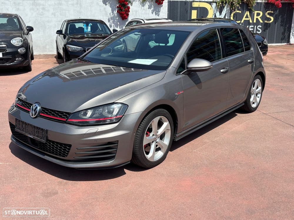 Volkswagen Golf GTI Performance BlueMotion DSG
