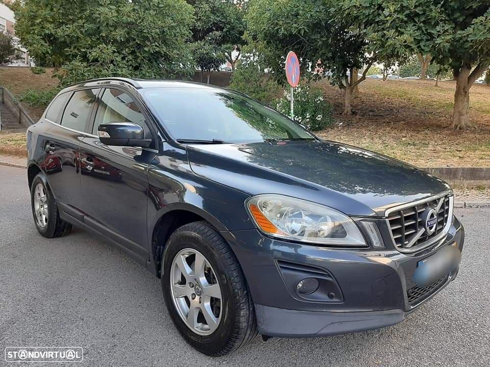 Volvo XC 60 2.4 D Drive Momentum