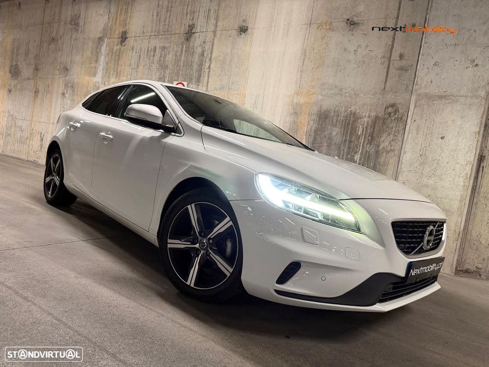 Volvo V40 2.0 D2 R-Design