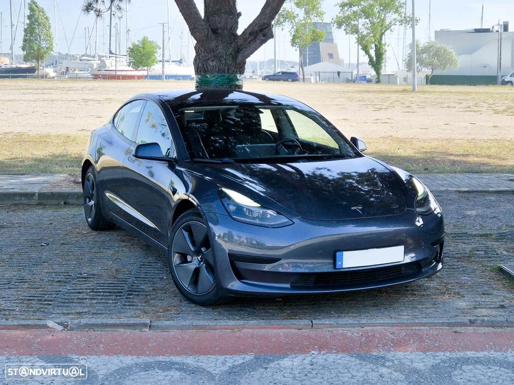 Tesla Model 3 Standard Range Plus RWD