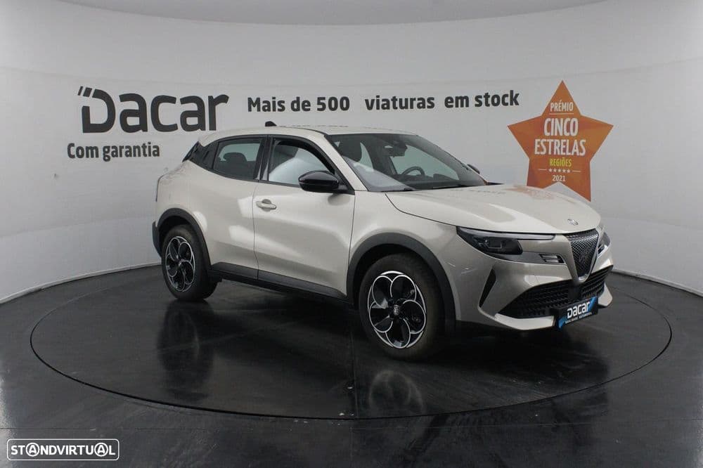 Alfa Romeo Junior Elletrica 50 kWh