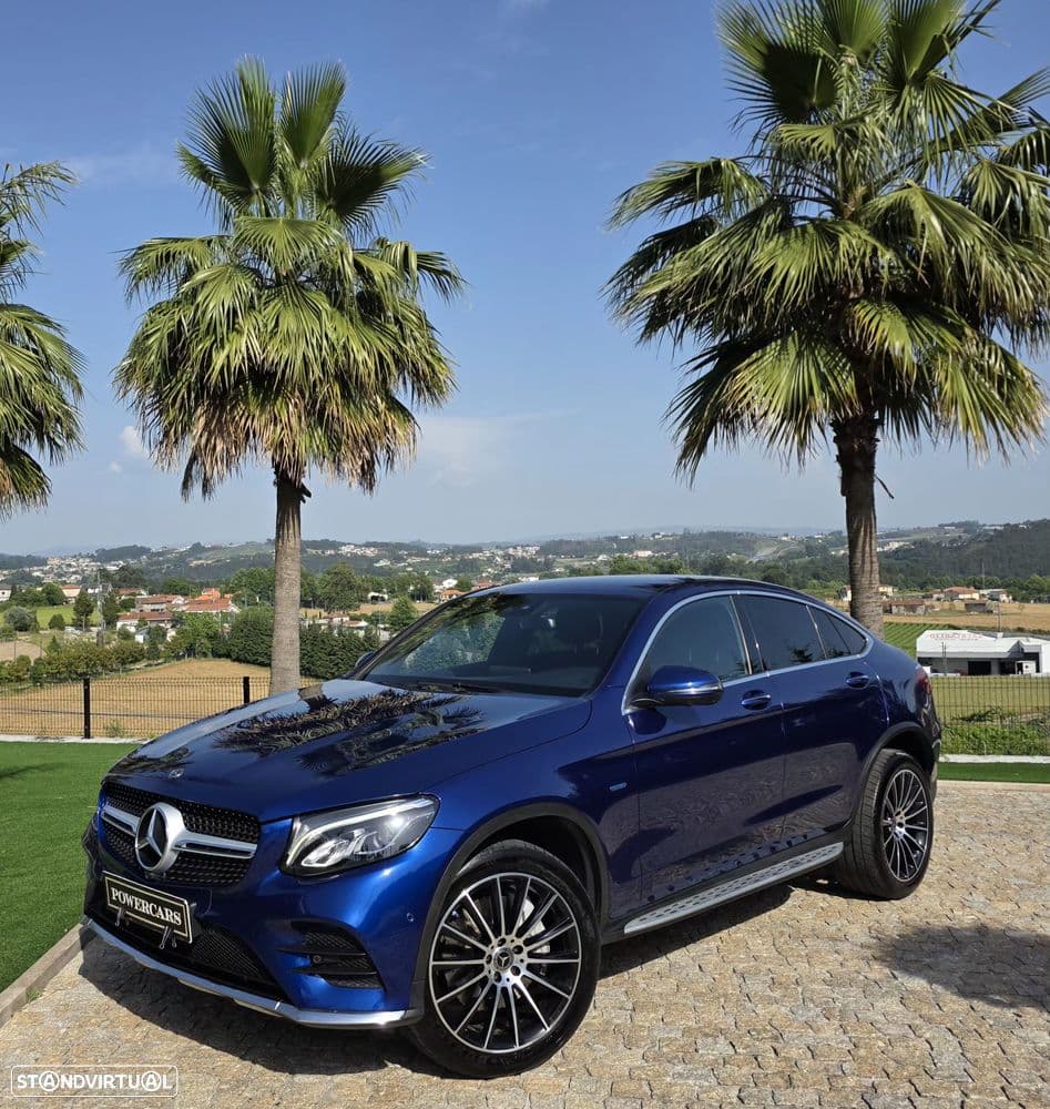 Mercedes-Benz Classe GLC Versão e 4MATIC 7G-Tronic AMG Line