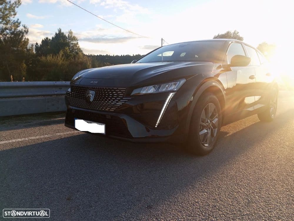 Peugeot 408 1.2 Hybrid Allure e-DCS6