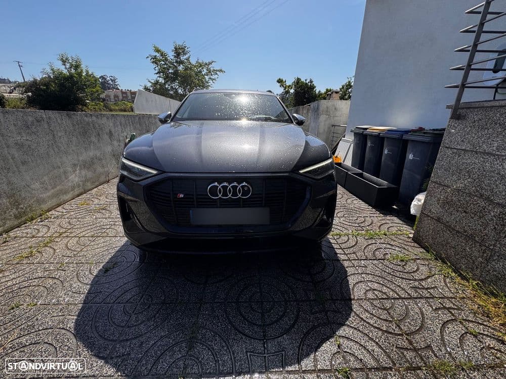 Audi e-tron S quattro