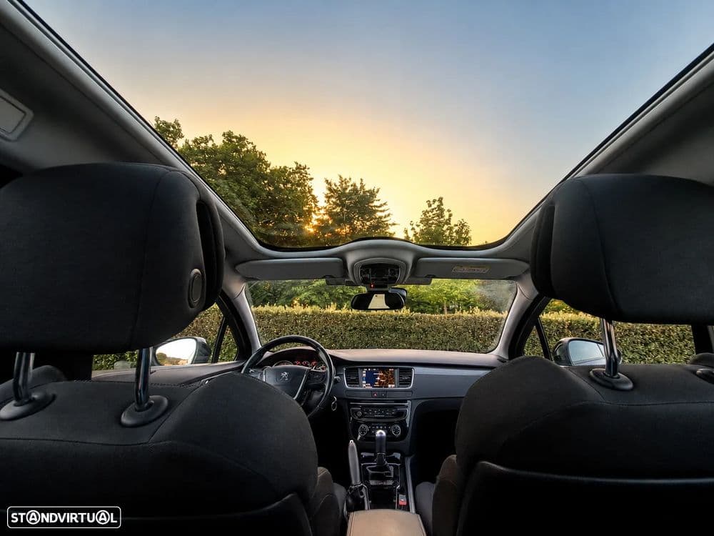 Peugeot 508 SW Motores e transmissão com motor Euro 6 mais eficiente.