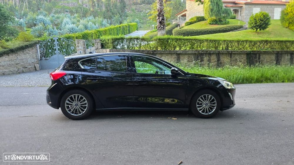 Ford Focus 1.0 EcoBoost S&S ST-LINE X